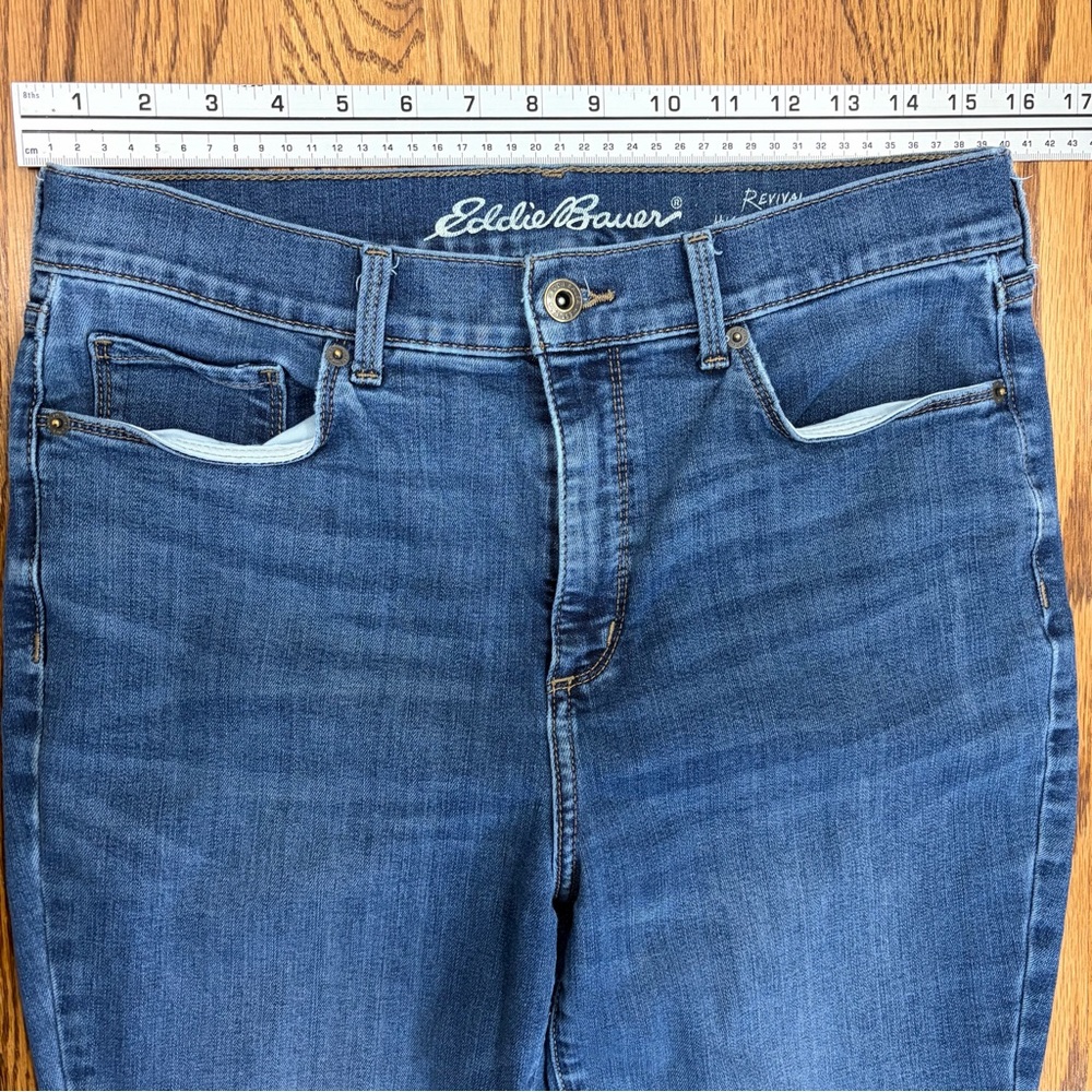 Eddie Bauer Women's Revival High-Rise Skinny Jeans - Picture 8 of 11